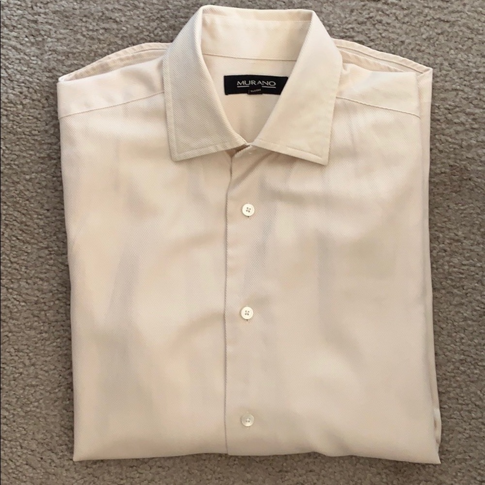 MURANO SHIRT GREAT CONDITION RARELY WORN